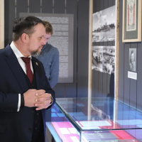 Андрей Никитин посетил выставку «1944»