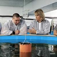 Дмитрий Графов и участник проекта «СВОи Герои 53» посетили новгородский рыбзавод Дмитрий Графов и участник проекта «СВОи Герои 53» посетили новгородский рыбзавод