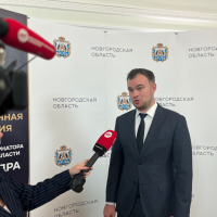 Главы производств, муниципалитетов и молодёжь поздравили Александра Дронова