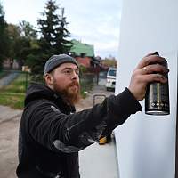 Художник-каллиграф Дмитрий Север проведёт для новгородцев интересный мастер-класс
