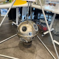 Молодые новгородские учёные создали подводный дрон и сразились в битве роботов Молодые новгородские учёные создали подводный дрон и сразились в битве роботов