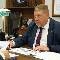 На должность главы Любытинского округа избрали Андрея Устинова