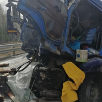 На М-11 в Чудовском районе произошла авария с грузовиками. Один человек погиб