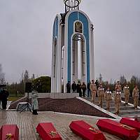 На мемориале в Мясном Бору прошла церемония захоронения бойцов Красной Армии