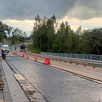 На мосту через Холынью в Старорусском округе организовано реверсивное движение