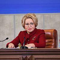 На Пленарном заседании Валентина Матвиенко высоко оценила труд реставраторов На Пленарном заседании Валентина Матвиенко высоко оценила труд реставраторов