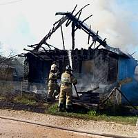 На пожаре в деревне Солецкого округа обнаружен погибший