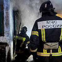 В Великом Новгороде очевидцы пожара спасли двух детей и взрослого