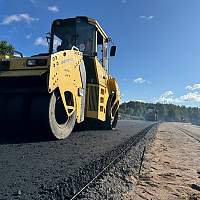 На улице 20 Января продолжаются работы по расширению дороги На улице 20 Января продолжаются работы по расширению дороги