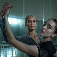 Новгородцев приглашают посмотреть фильм о балерине Джой Уомак