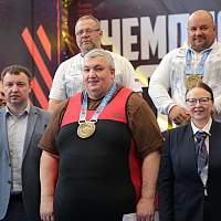 Новгородцы показали отличные результаты на Чемпионате РФ по пауэрлифтингу