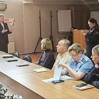 Новгородских судебных приставов научили мастерству публичных выступлений