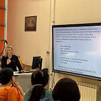 Новгородский профессор рассказала про национальных поэтов в Казахстане