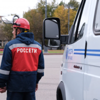 Новгородскому филиалу «Россетей» помогут стальные «Соболи» и другая спецтехника