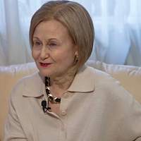 Победившая рак Дарья Донцова дарит надежду людям с тяжёлыми заболеваниями