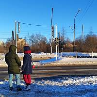 Проблемный светофор на улице Державина в Великом Новгороде обследуют и починят