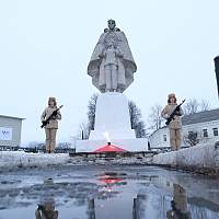 В день 80-летия освобождения Солецкого района от нацистов почтили память их жертв