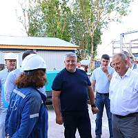 Территория у Семейного МФЦ в Валдае стала местом отдыха для детей и взрослых