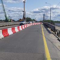 У моста на подъезде к Великому Новгороду задействуют реверсивное движение