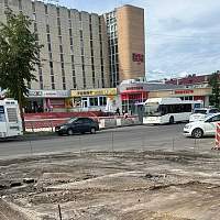 У «Руси» на Большой Санкт-Петербургской обустраивают островки безопасности