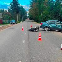 В Боровичах подросток на мопеде получил травмы в ДТП с автомобилем