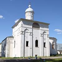 В храме Сретения Господня студенты и священники подискутировали о монастыринге