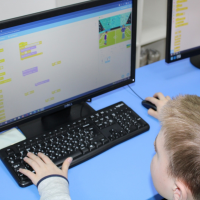 В компьютерной академии Top юные новгородцы получают образование с помощью игр и творчества