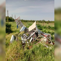 В Крестцах из-за грозы упала вышка сотовой связи