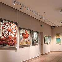 В Музее художественной культуры Новгородской земли открылась выставка Игоря Тихонова