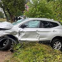 В новгородской Броннице женщина сломала позвоночник в ДТП с пьяным водителем