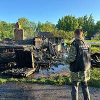В Новгородской области мужчину подозревают в убийстве бывшей жены и её сыновей