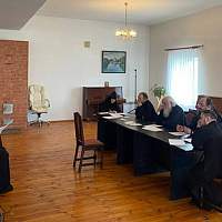 В Новгородской епархии проверяют богословскую подготовку монашествующих