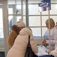 В Новгородской области работают мобильные пункты по сбору подписей в поддержку Владимира Путина