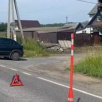 В Новгородском округе молодой водитель повредил ногу пожилому пешеходу