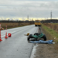 В Новгородском округе школьный автобус столкнулся с мотоблоком