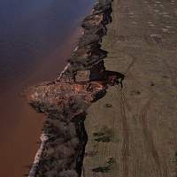 Из-за обрушения береговой линии у Коростыни «Ильменьский глинт» не пострадал