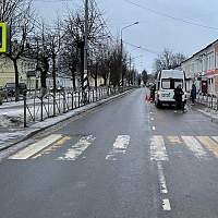 В Сольцах на пешеходном переходе погибла пожилая женщина