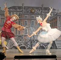 В Старой Руссе на балете «Спящая красавица» даже зрительницы танцевали
