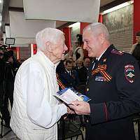 В Великом Новгороде 84-летней уроженке Германии вручили паспорт гражданина РФ