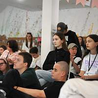 В Великом Новгороде дети рассказали вслух о фобиях, работе и кнопочных телефонах