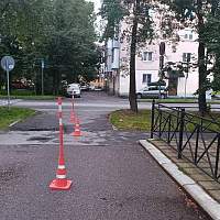 В Великом Новгороде девушка-водитель сбила юношу на электросамокате