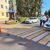 В Великом Новгороде водитель эвакуатора насмерть сбил десятилетнего самокатчика