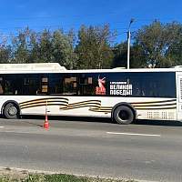 В Великом Новгороде из-за резкого торможения автобуса пострадал пассажир