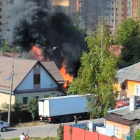 В Великом Новгороде неподалёку от «Мармелада» произошёл пожар