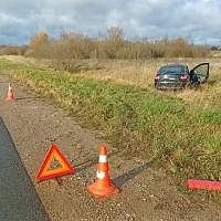 В Волотовском округе водитель не учёл погодные условия и съехал в кювет