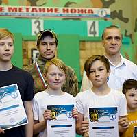 Ветеран СВО из Великого Новгорода принял участие в соревнованиях по спортивному метанию ножа