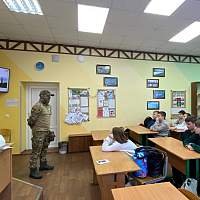 Ветераны СВО проводят уроки мужества в школах и колледжах Новгородской области