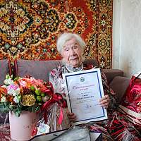 Врачу-кардиологу из Старой Руссы Нине Сивак исполнилось 100 лет