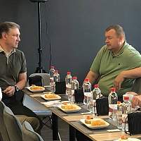 За завтраком новгородским экспортерам рассказали, что можно и нельзя